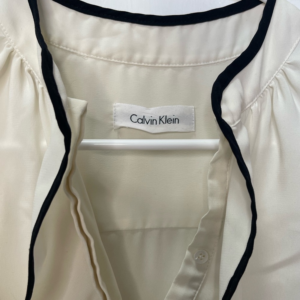 Pre-owned Calvin Klein Ruffled Blouse - Picture 3 of 3